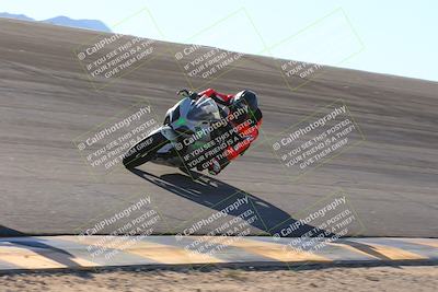 media/Dec-06-2024-CVMA Friday Practice (Fri) [[e1d1c5d4fc]]/4-Group 4 and Trackday/Session 5 (Bowl)/